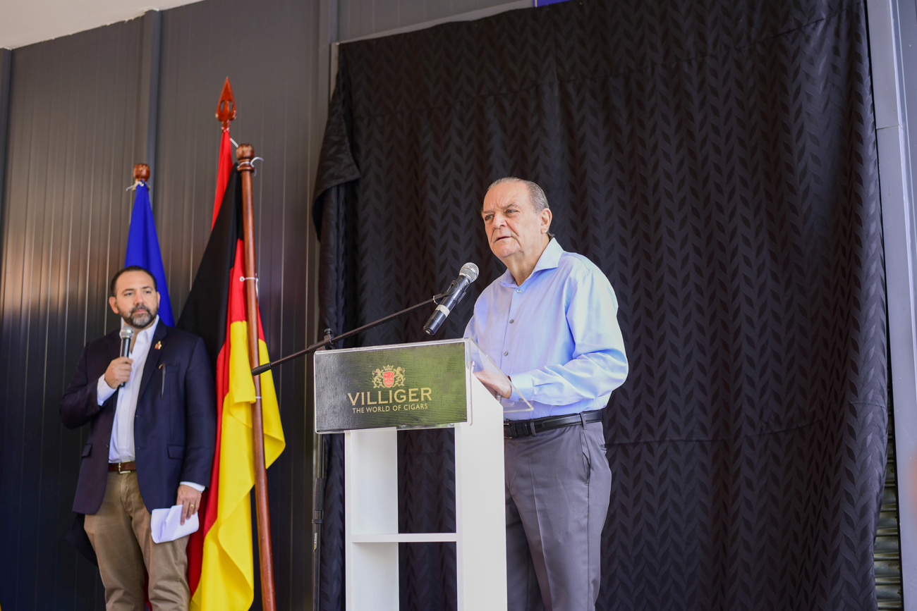 Alejandro Martínez Cuenca, Eigentümer von Joya de Nicaragua, bei der Eröffnung der Villiger-Fabrik in Estelí