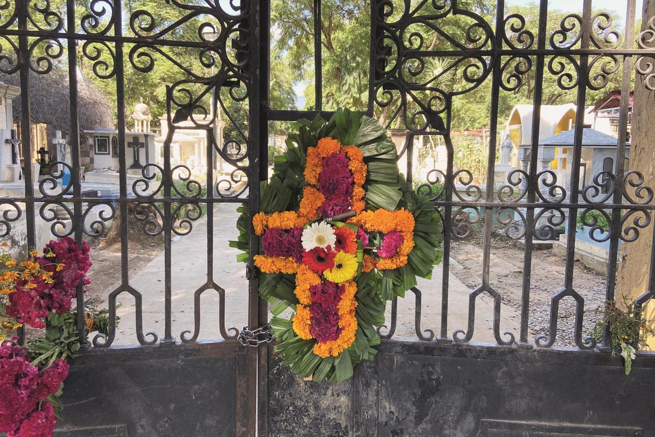 geschlossenerfriedhof1.jpg geschlossenerfriedhof1.jpg