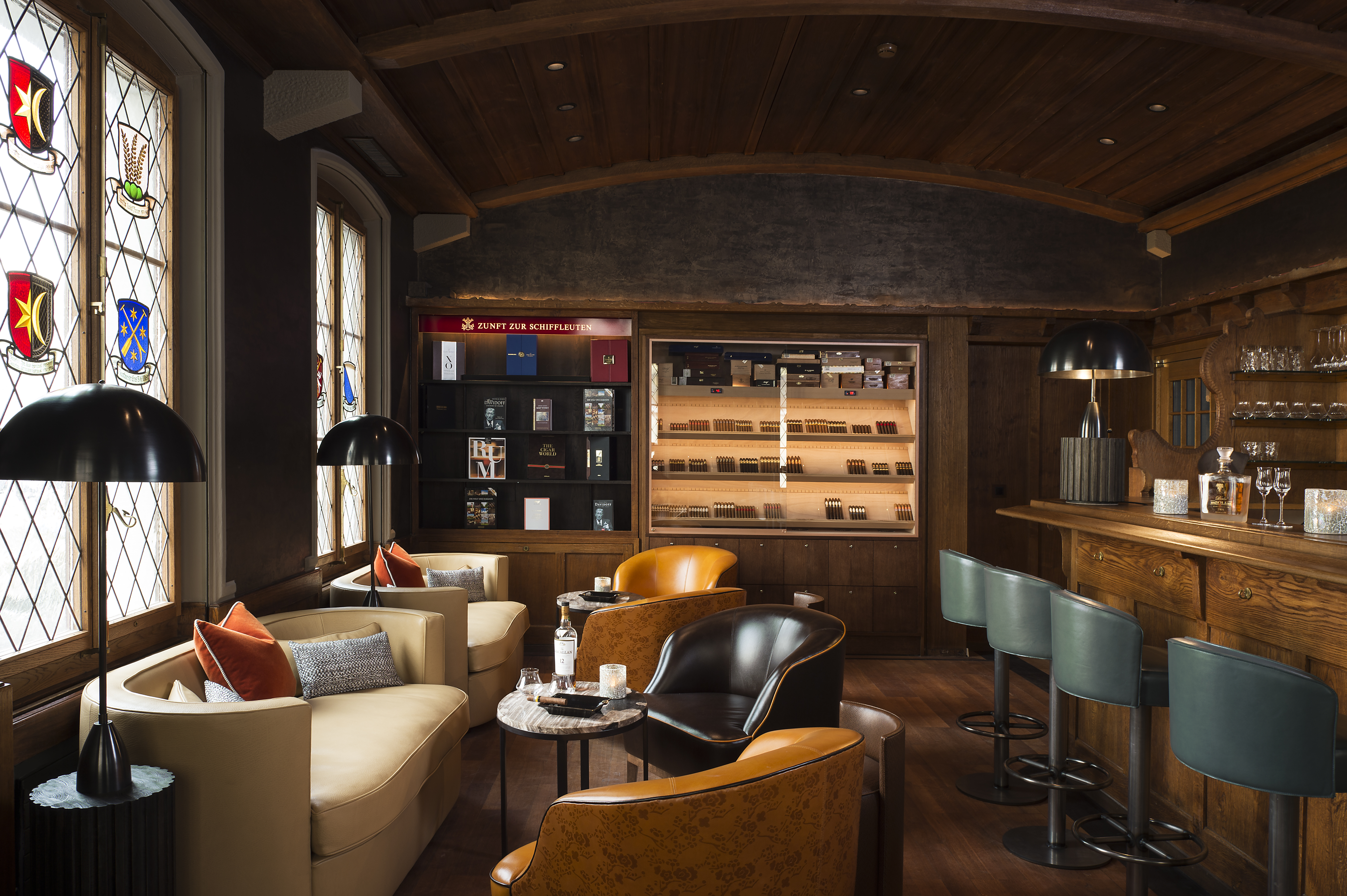 Cigar Bar 07